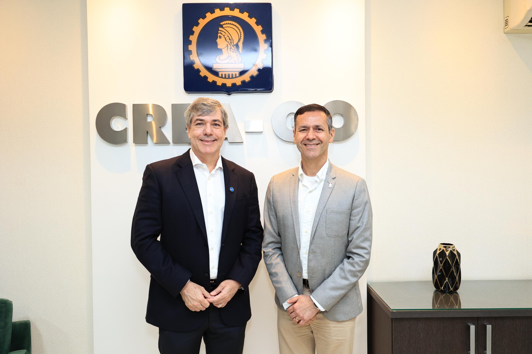 presidente-do-crea-go-recebe-autoridades-para-discutir-fiscalizacao-no-setor-bioenergetico