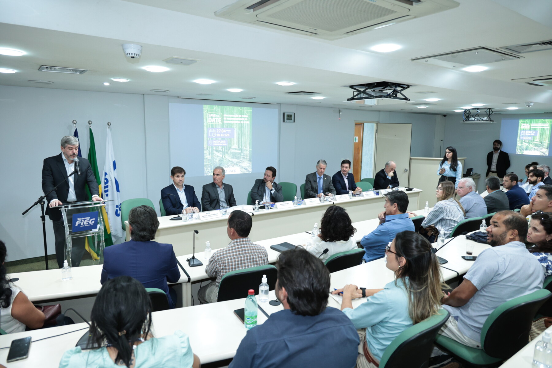 crea-go-participa-de-reuniao-na-fieg-sobre-a-3-fase-do-plano-de-desenvolvimento-do-setor-florestal-de-goias