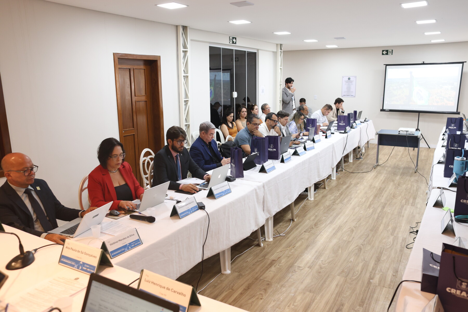 cceec-ago26-3.jpg