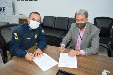 francisco-almeida-reforca-parceria-com-superintendencia-da-prf-em-goias