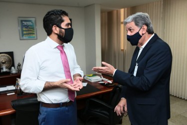 francisco-almeida-trata-do-livro-de-ordem-com-vice-governador