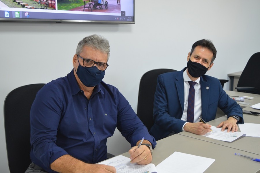 ASSINATURAS DE ACORDOS DE COOPERAÇÃO 03.JPG