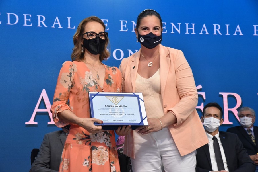 SOEA CONNECT - LÁUREA AO MÉRITO 02.JPG