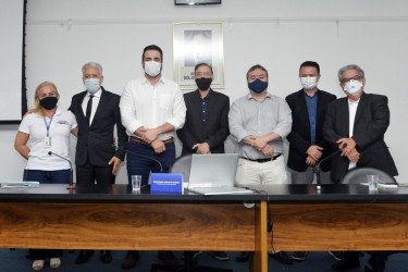 audiencia-reune-tecnicos-e-autoridades-para-debater-normas-de-trabalho-em-frigorificos