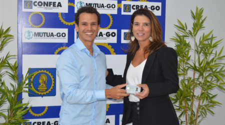 crea-go-entrega-93-novas-carteiras-para-os-profissionais-do-sistema