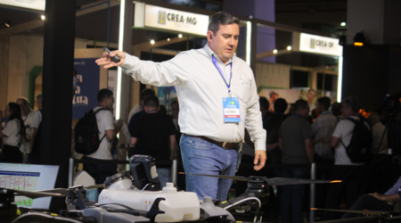 ilha-contecc-apresenta-as-diversas-utilizacoes-do-drone-agricola