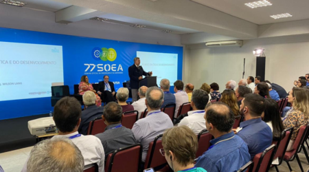 sustentabilidade-e-etica-na-engenharia-foram-temas-de-painel-na-77-soea