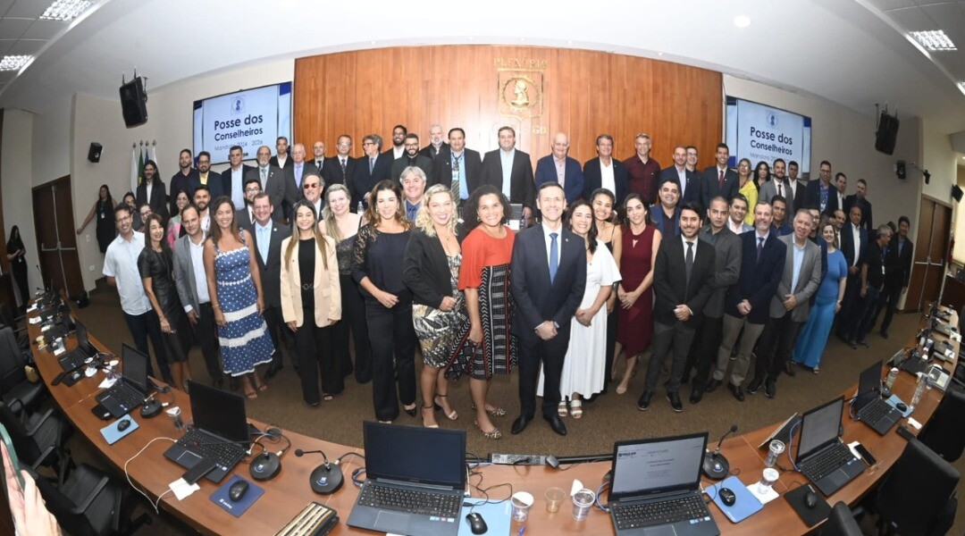 conselheiros-do-crea-goias-tomam-posse-na-1-plenaria-de-2024
