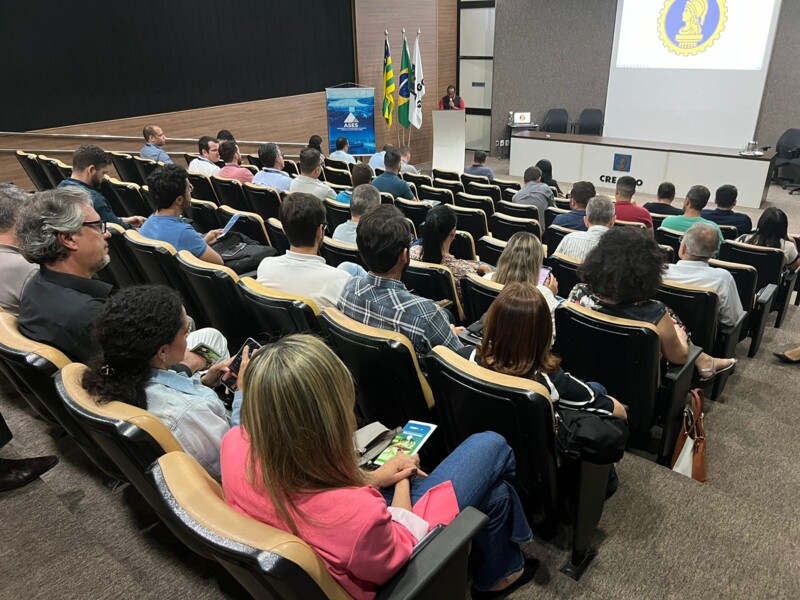 palestra-sobre-universalizacao-do-saneamento-no-estado-reune-profissionais-no-crea-go