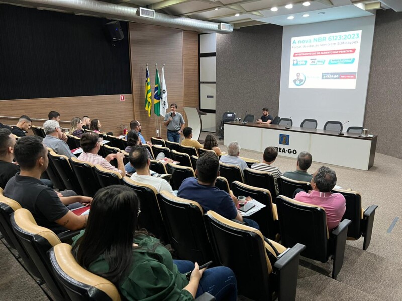 palestra-sobre-nbr-61232023-reune-profissionais-no-crea-go