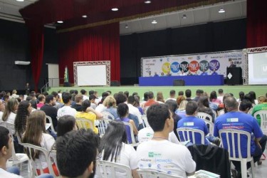 francisco-almeida-participa-de-abertura-do-enae-tec