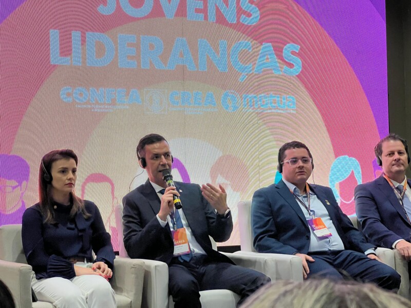 presidente-do-crea-go-participa-de-painel-sobre-jovens-liderancas