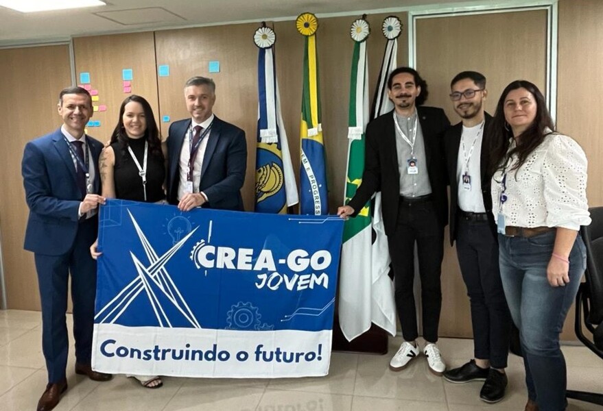 acoes-do-crea-go-jovem-na-semana-contemplam-palestras-e-visita-ao-confea