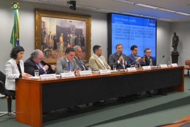 audiencia-publica-debate-a-pec-10819-na-camara-dos-deputados