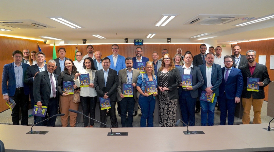 1-reuniao-de-instalacao-do-forum-goiano-de-desburocratizacao